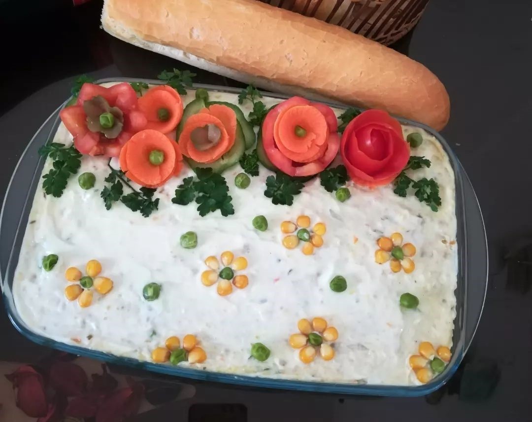 طرز تهیه سالاد الویه کالباس